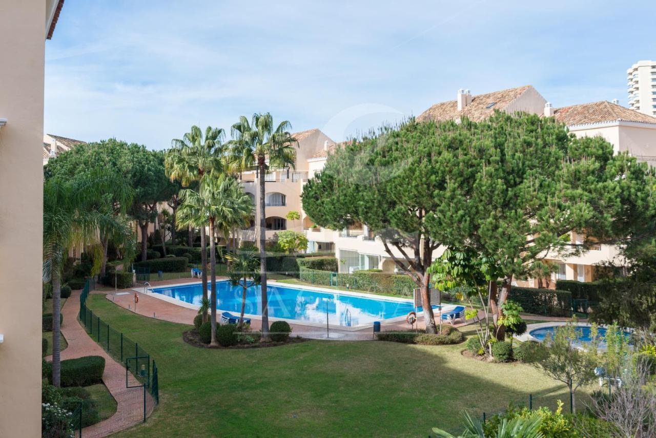 Апартаменты Hacienda Playa Марбелья Экстерьер фото