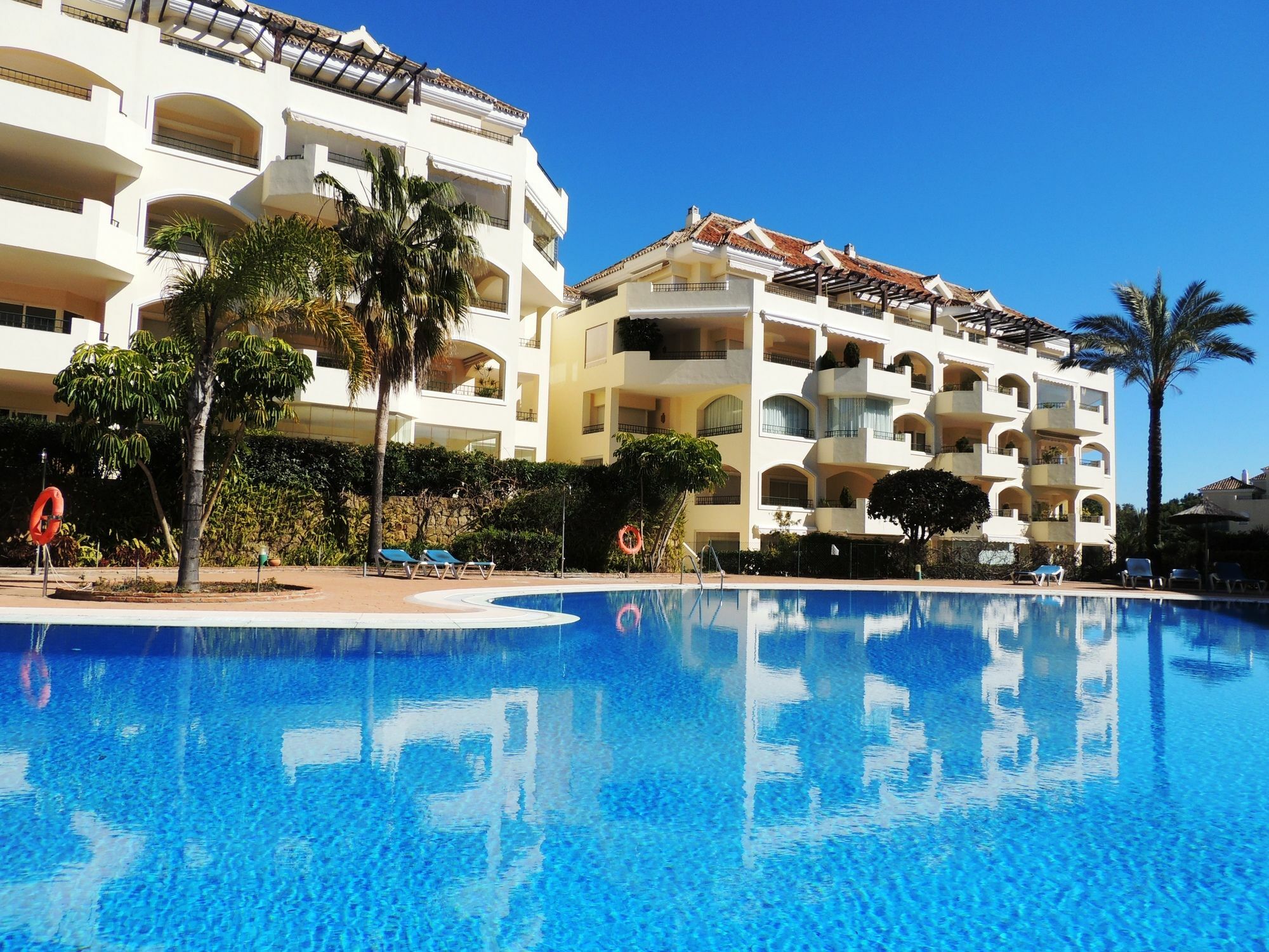 Апартаменты Hacienda Playa Марбелья Экстерьер фото