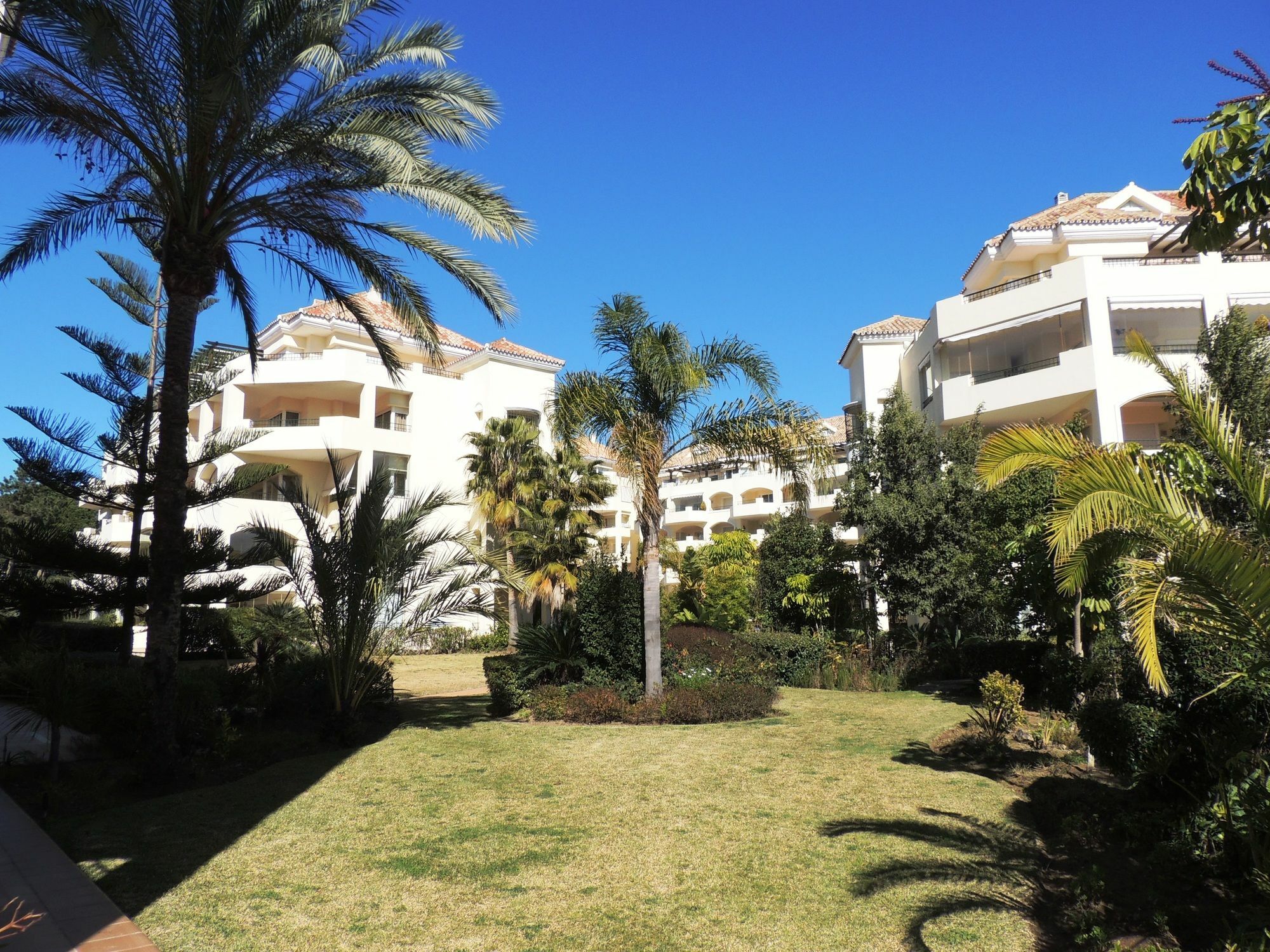 Апартаменты Hacienda Playa Марбелья Экстерьер фото
